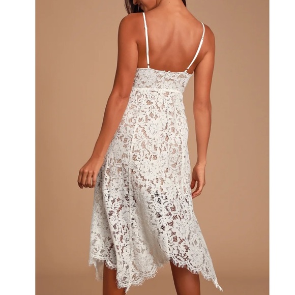 Lulu’s Lace Eyelet Wedding Rehearsal Dress Size Medium White & Nude Midi - Picture 4 of 5